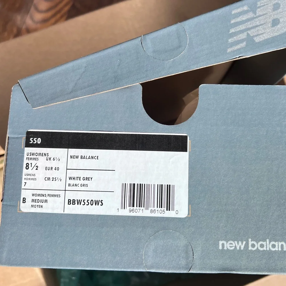 NEW BALANCE 550’s White/Birch - Picture 2 of 7